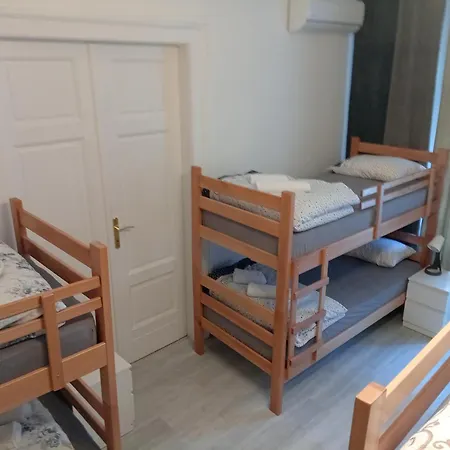 Hostel The Horse Monument Belgrad