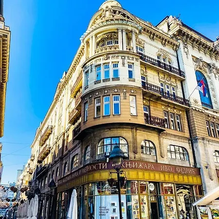 The Horse Monument Hostal